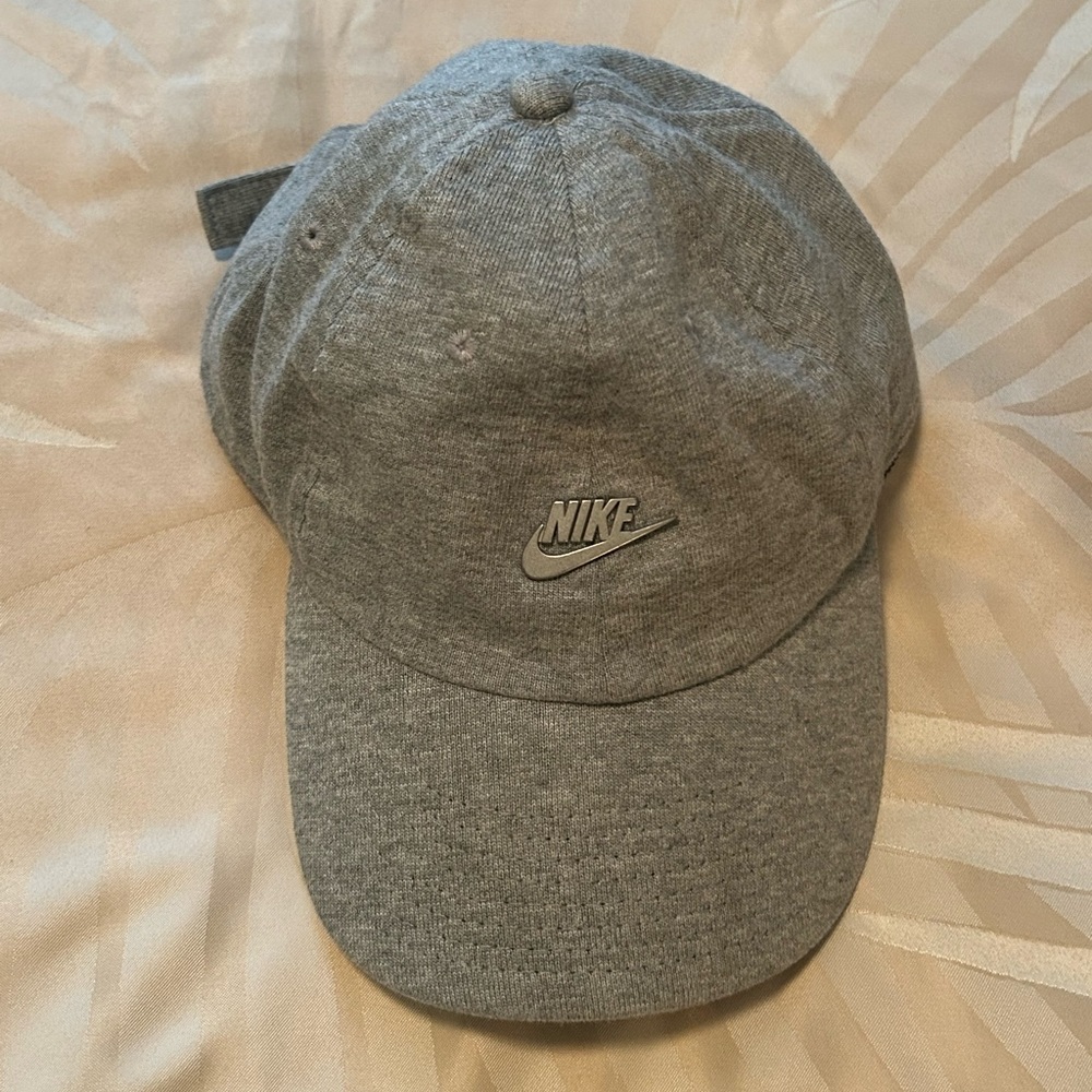 Nike brand workout cap 🧢